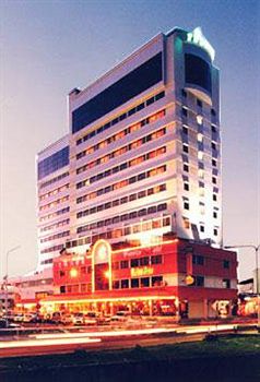 Premier Hotel Sibu image 1